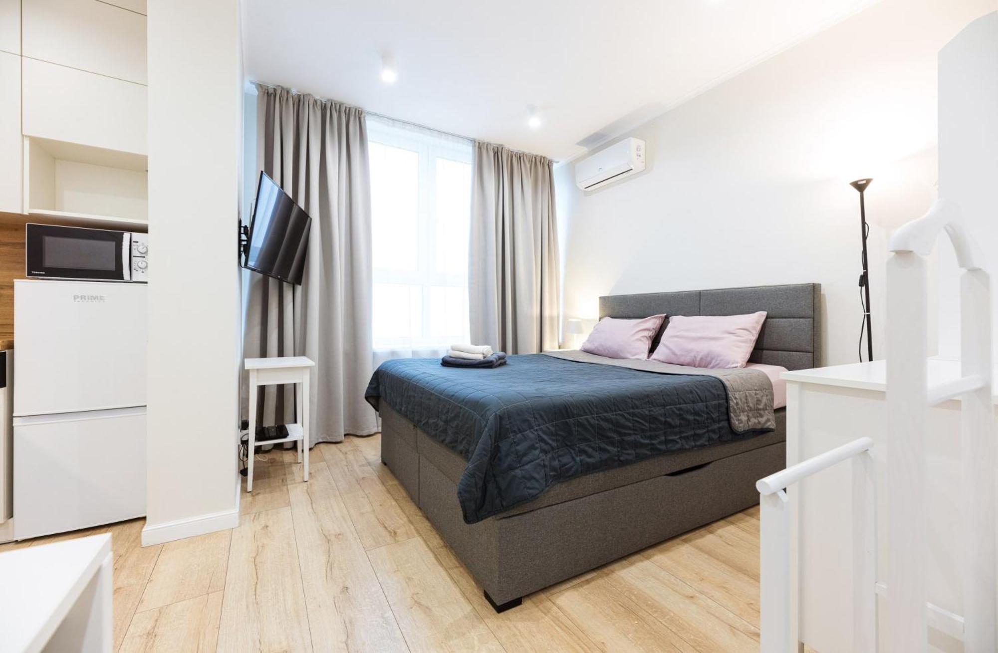 квартири люкс метро чернігівська Apartment