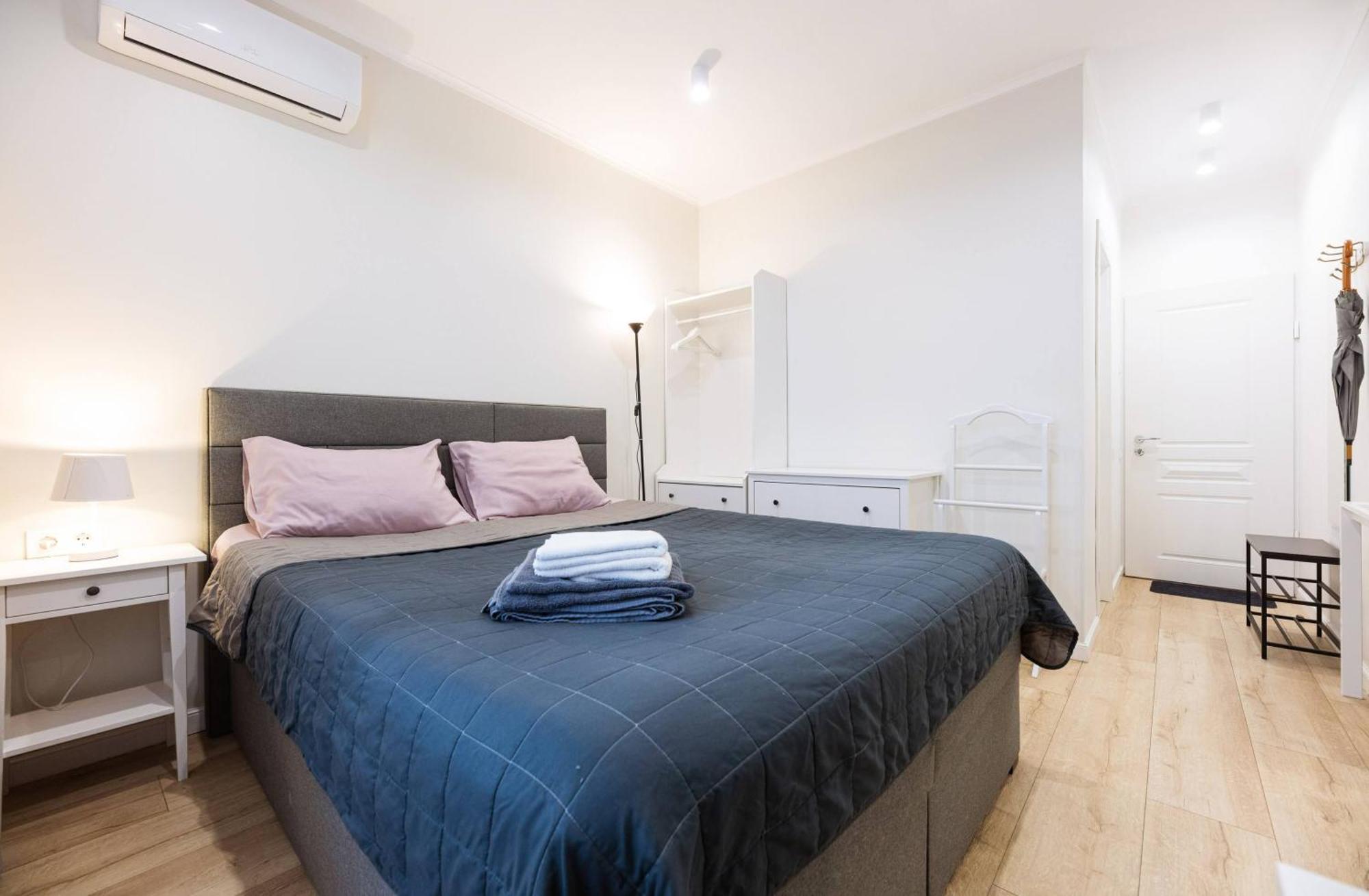 Apartment квартири люкс метро чернігівська Kyiv